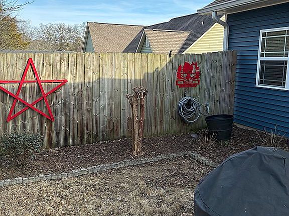 2nd image of 115 Gilmore Cir SW