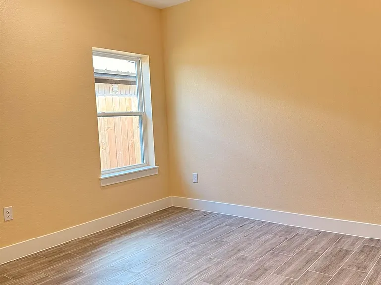 14844 Coaltown Rd — Photo 16