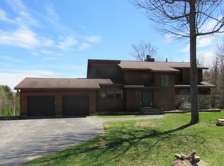 42 Haymeadow Rd, Morrisonville, NY 12962