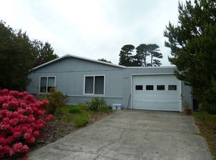 699 Siano Loop, Florence, OR 97439