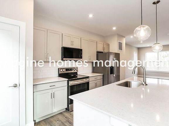 2nd image of 664 Crown St