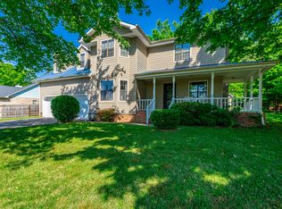 120 Merry Wood Dr, Rossville, GA 30741