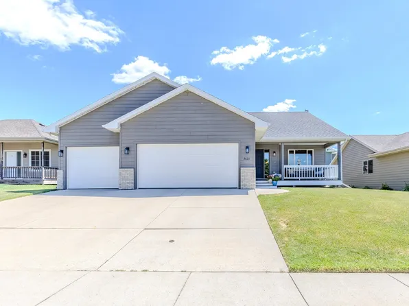 3621 Keokuk Ave, Spirit Lake, IA 51360