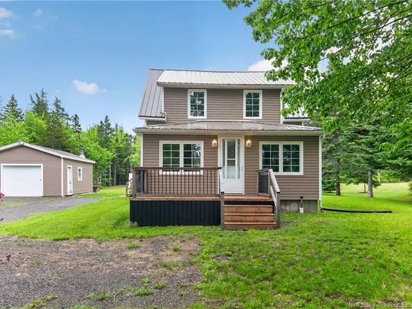 710 Ward Rd, Cocagne, NB E4R 3N4