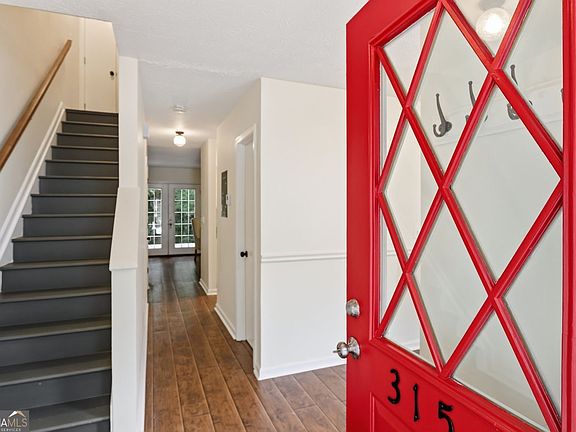 2nd image of 3154 Stratford Green Pl