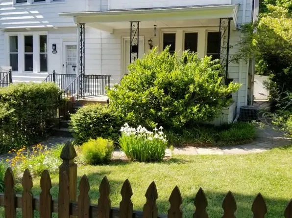 4223 Brandywine St NW, Washington, DC 20016