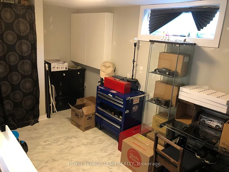 1180 Southwood Dr #B — Photo 16