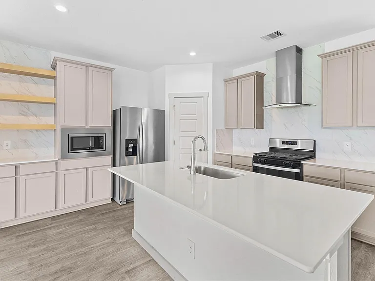 2905 Highgate Hill Ln — Photo 1