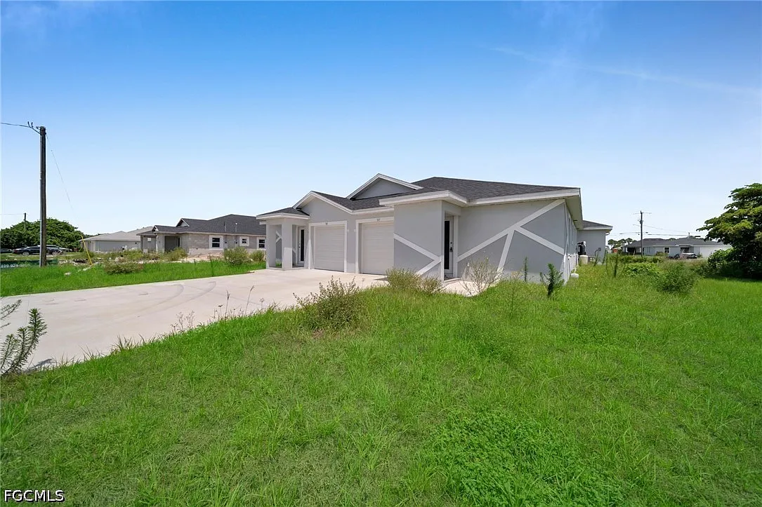 3 bed, 2.0 bath, 1275 sqft, $1,675 — Photo 2