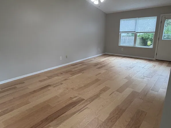 2609 Wallcrest Blvd, Columbus, OH 43231