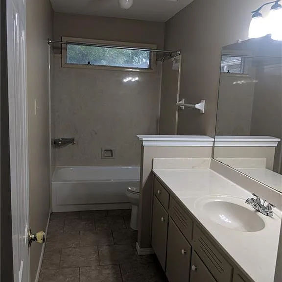 7325 Smithfield Rd — Photo 8