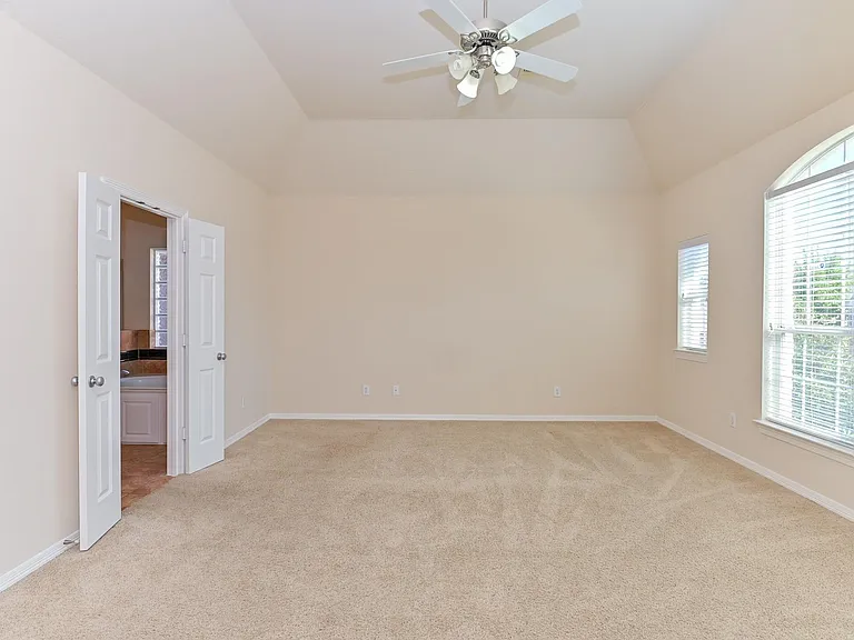 1126 Sopris Dr — Photo 18