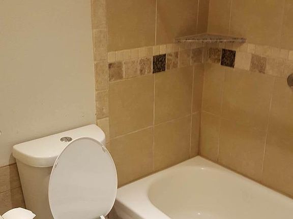 3rd image of 23 W Townhouse Ln #23