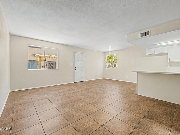 5th image of 4750 E MORELAND Street