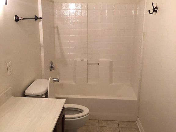 5th image of 4132 Cambron Dr
