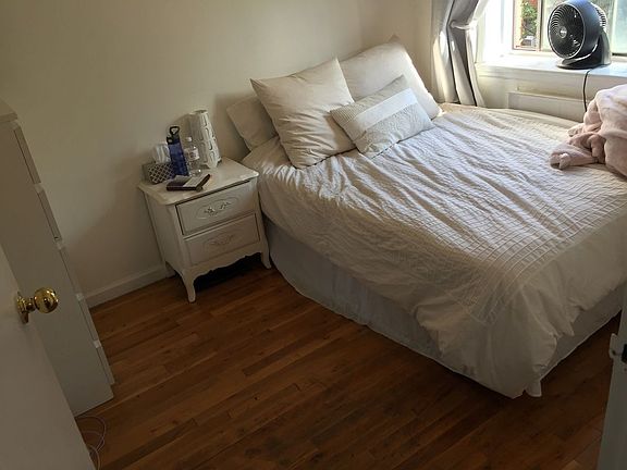 4th image of 725 E 9th St #5G
