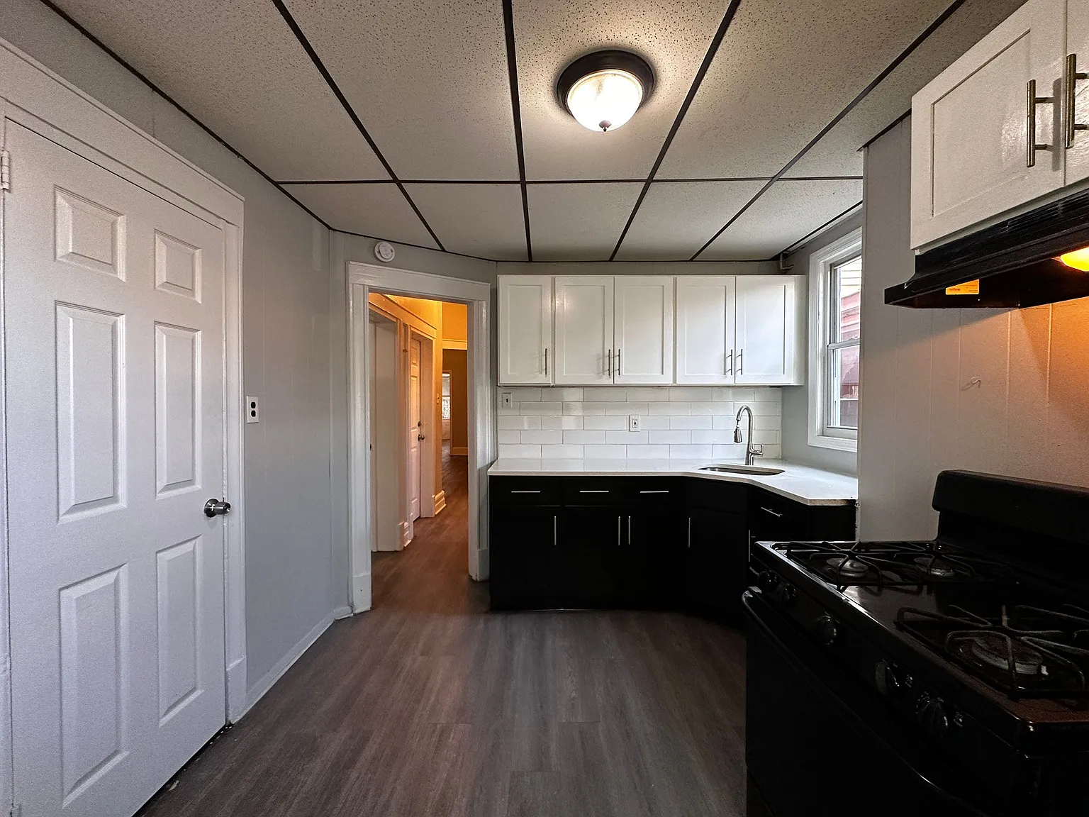 236 Danforth Ave — Photo 2