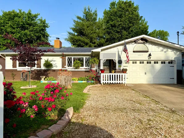 1227 S Airwood Avenue, Springfield, MO 65804