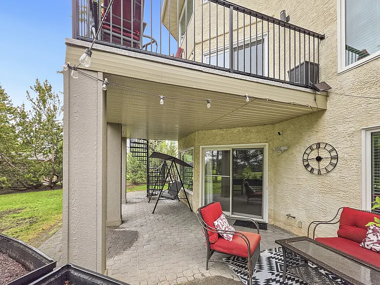 138 Mount Robson Close SE — Photo 47