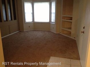 2001 Tracy Dr APT 1, Bloomington, IL 61704