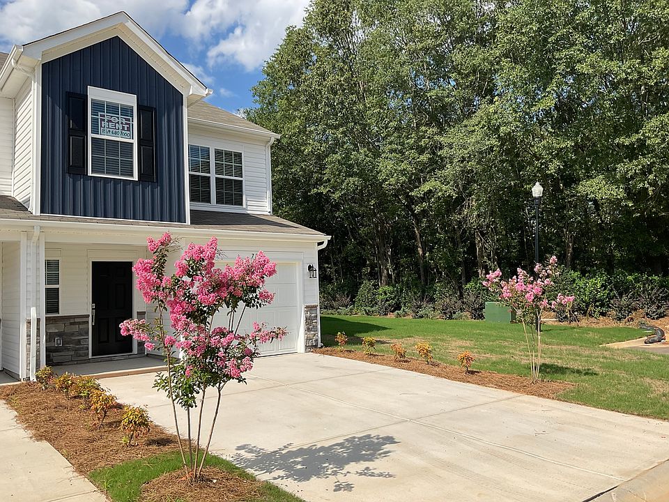 2nd image of 733 Peyden Ln #733
