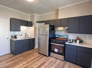 1909 S 7th St, Milwaukee, WI 53204