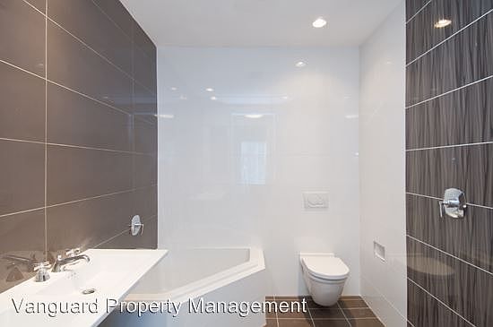 5th image of 550 18th St APT 504