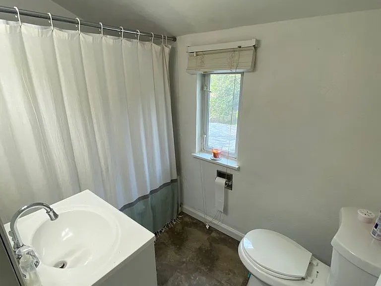 103 Grove Rd — Photo 9