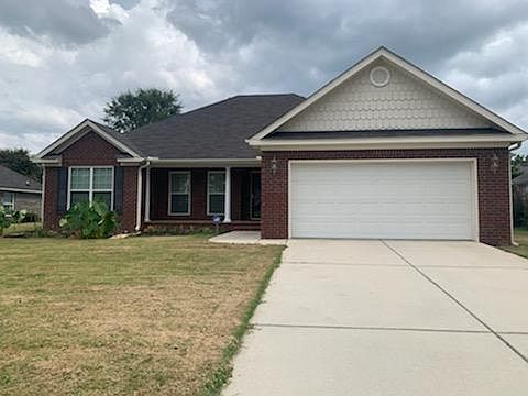 1st image of 2067 Lake Forest Dr