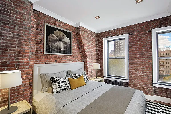 Rented by R New York | media 8