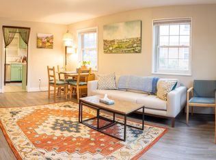 2327 Glendale Ter, Alexandria, VA 22303