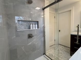 174 Dixon St #2, Madison, WI 53704