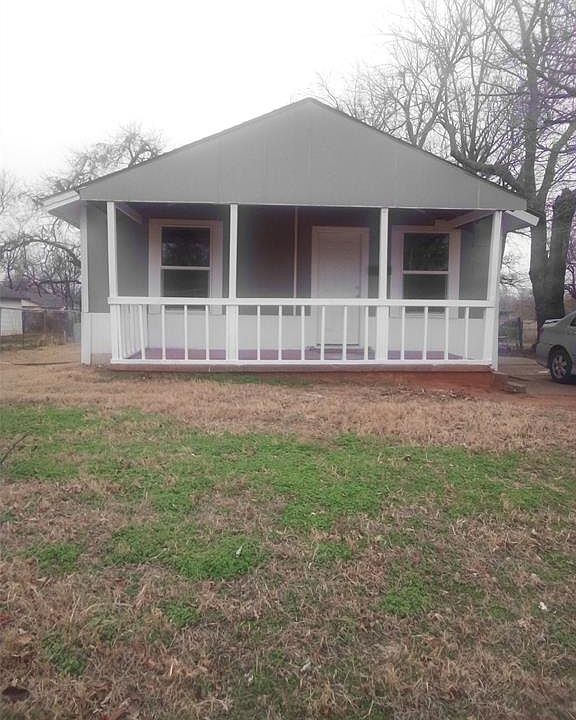 1st image of 710 SE 31st St