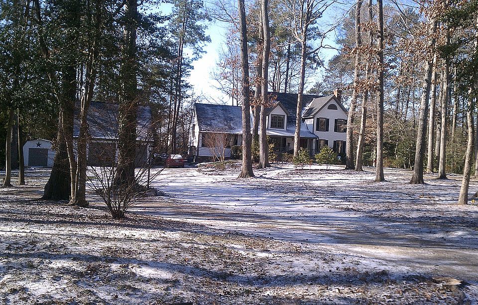 2nd image of 118 Barclay Cres