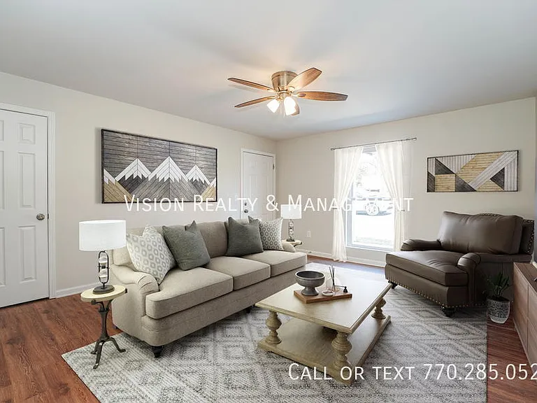 102 Sewell Rd #5 — Photo 4