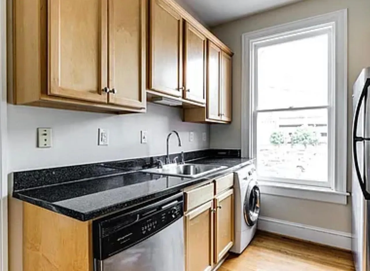 315 N 2nd St — Photo 4