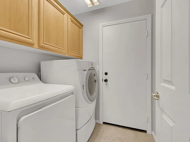 8730 Wallaby Ln — Photo 12