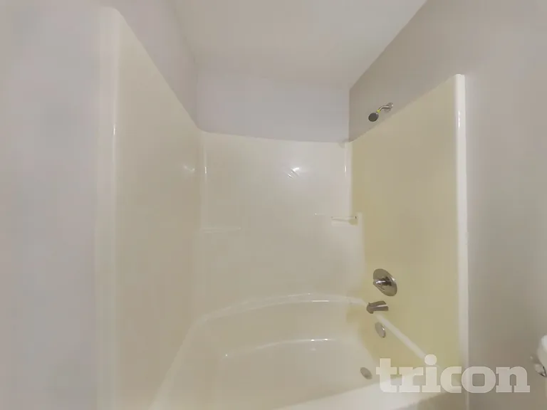 11491 N Creekside Dr — Photo 16
