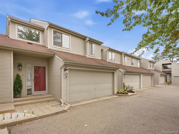 734 Hamilton Ct, Rochester, MI 48307