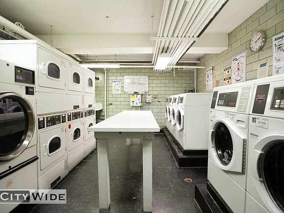 5th image of 165 E 35th St APT 5D