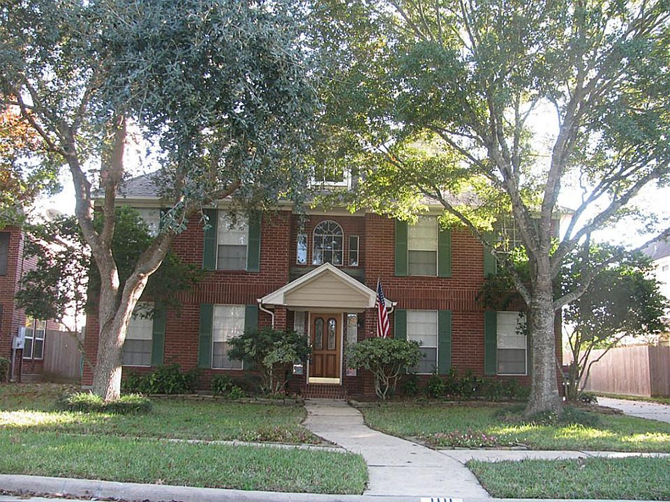 1st image of 1111 Hidden Oaks Dr
