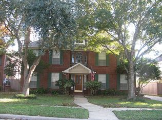 1111 Hidden Oaks Dr, League City, TX 77573