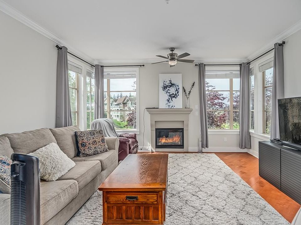 1st image of 16421 64th Ave #204