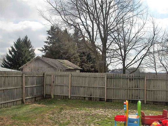 2nd image of 240 E South St