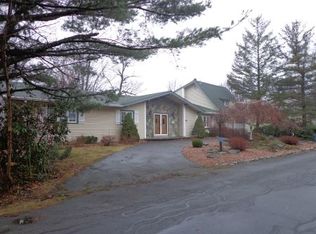 22 Crescent Cir, Rock Hill, NY 12775