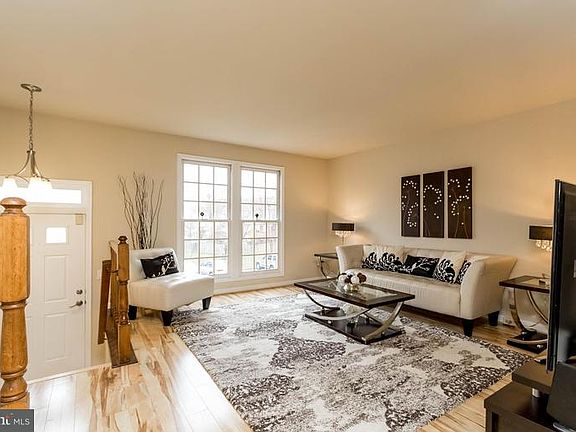 3rd image of 731 Herndon Woods Ct