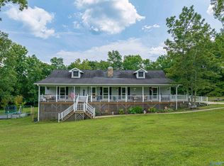 2304 Dean Rd NE, Fort Payne, AL 35967