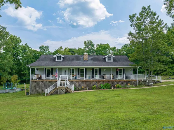 2304 Dean Rd NE, Fort Payne, AL 35967