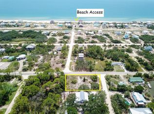 501 W Bayshore Dr, Saint George Island, FL 32328