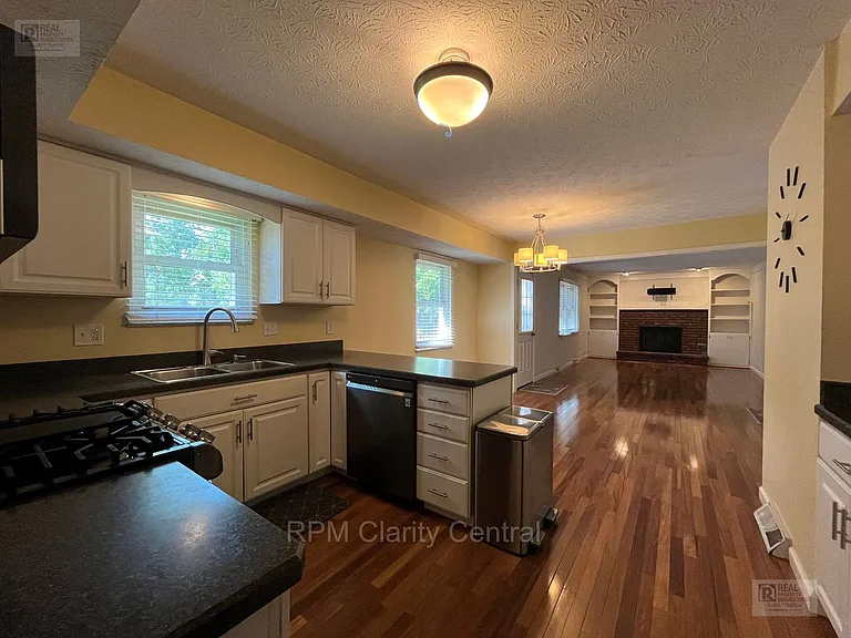 488 Clark State Rd — Photo 5